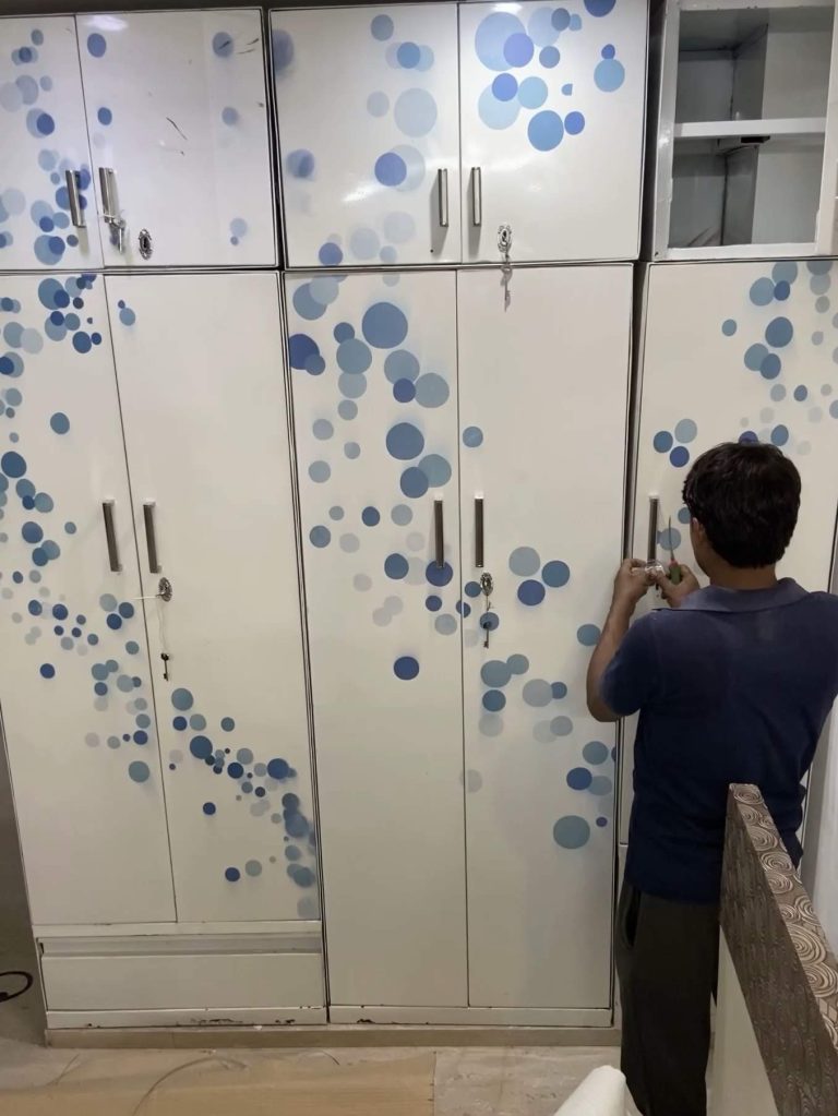 printed wall fixing almirah
